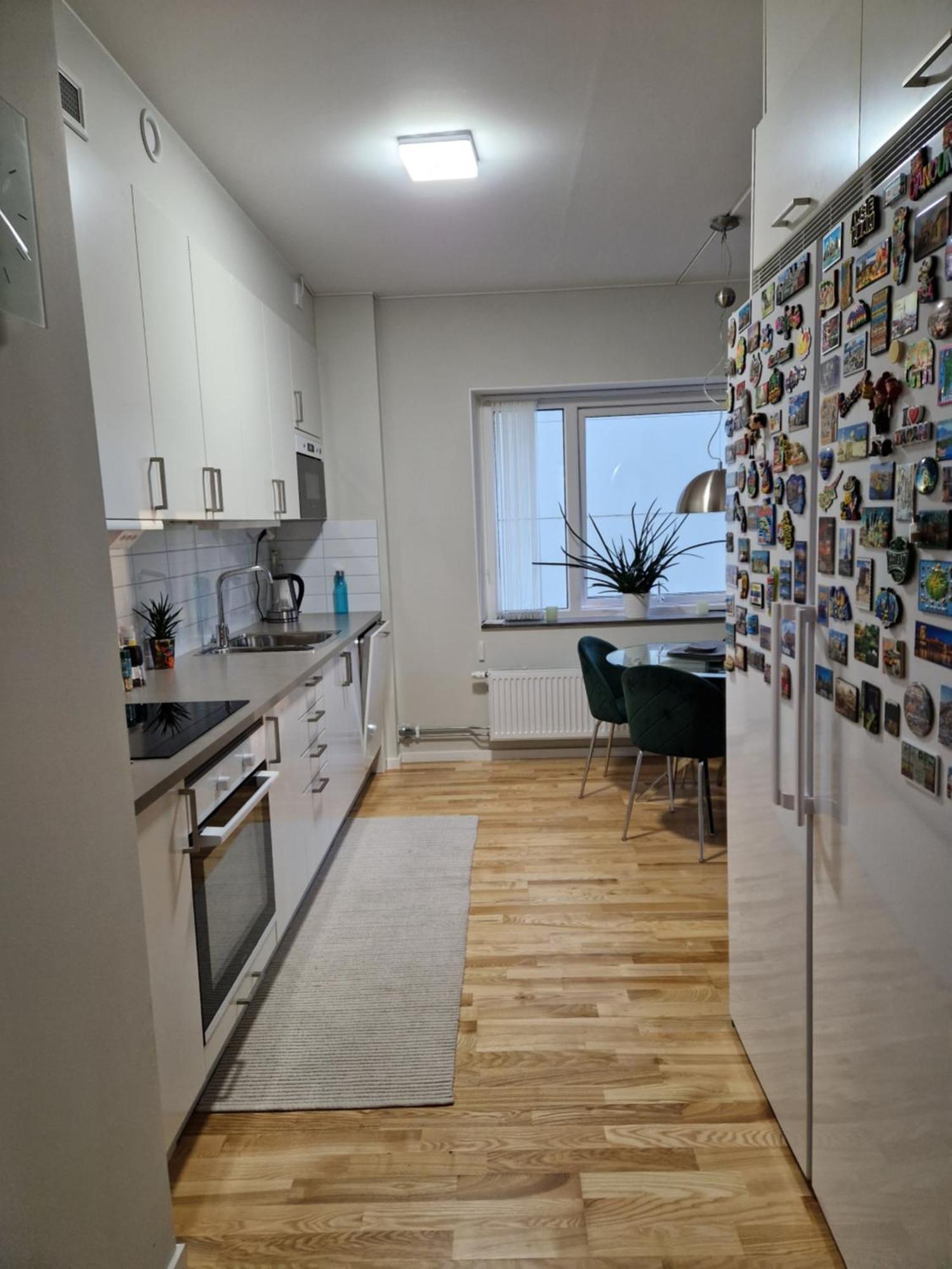 Homestay - Private Room In An Apartment Göteborg Extérieur photo